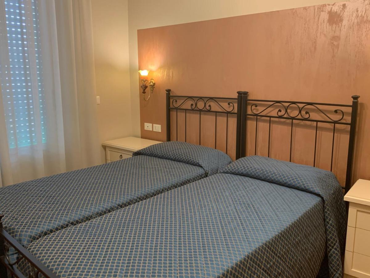 Donatello Apartment Florens Exteriör bild